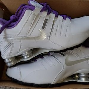 Women's Nike Shox